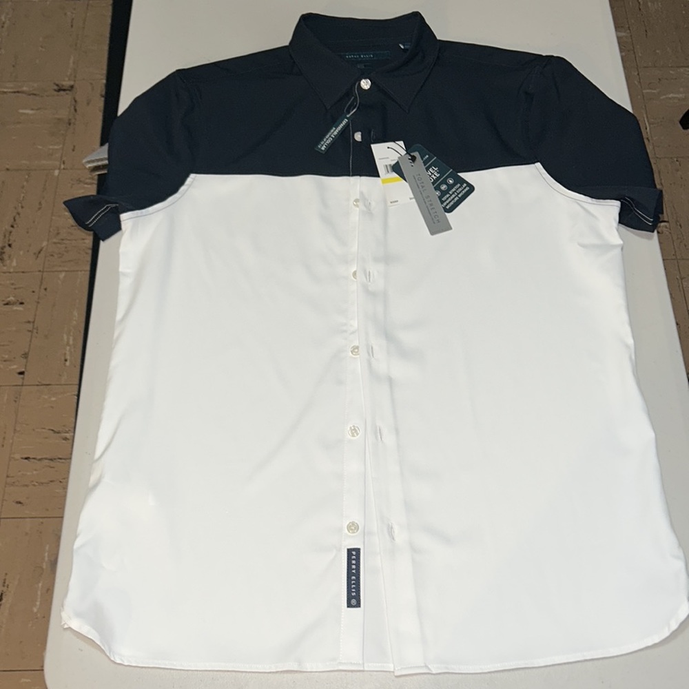 Perry Ellis short sleeve button down